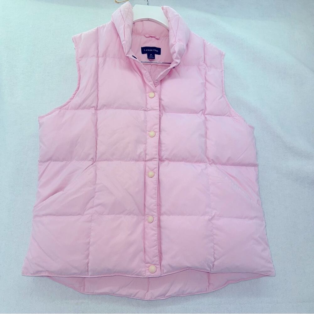 EUC Women’s Lands’ End Down Puffer Vest size Medium (10-12) Pink Frost Packable